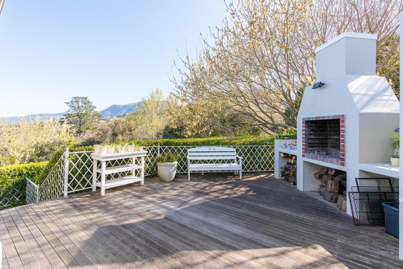 To Let 7 Bedroom Property for Rent in Constantia Western Cape